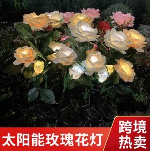跨境户外太阳能花灯玫瑰3头地插草坪灯景观
