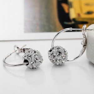 Round Earrings Female Student Korean Version Simple Personality Silver Needle Earrings Female Fashion Short Earrings Small Earrings Silver Ear Pendant Female ED130 Rose Gold White Diamond