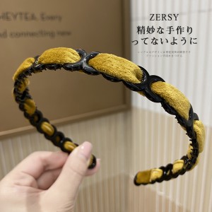 Hair hoop women can go out simply, velvet thin hair clip is simple, wash face with headband and press hair clip