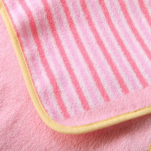 Class A cotton children&#039;s small towel, water absorbing face towel, face washing towel