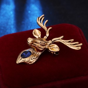 Sika deer animal brooch fashion atmosphere fixed pin accessories