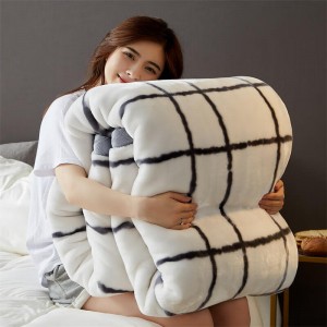 Thickened Raschel blanket Double layer blanket Warm napping blanket for two