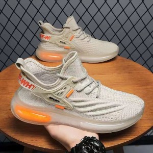 Spring and Summer New Flying Weave Breathable Men&#039;s Shoes Korean Version Trend Versatile Sports Casual Shoes Jelly Soft Sole Anti slip Running Shoes